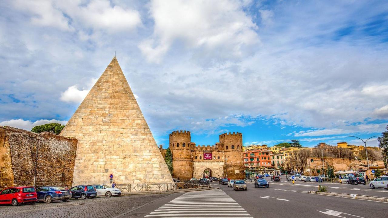 Sweet Rooms Piramide Bed And Breakfast Rome Exterior photo